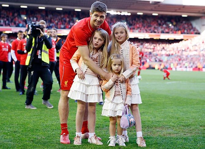 Gerrard Bahagia, Keluarganya Sekarang Lengkap