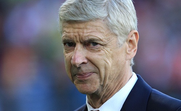 Wenger Menjauh dari Rumor Latih Inggris