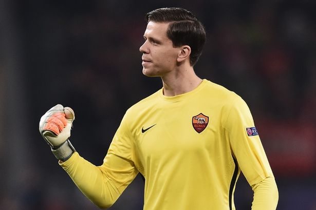 Napoli vs Juve, Szczesny Pilih yang Mana?