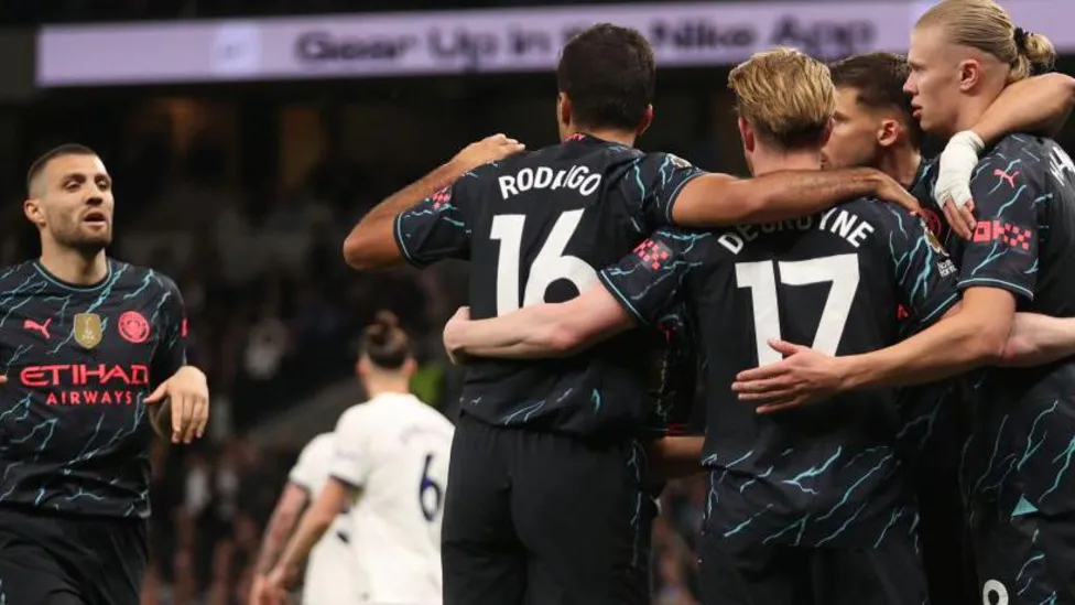 Bungkam Spurs, City di Ambang Juara