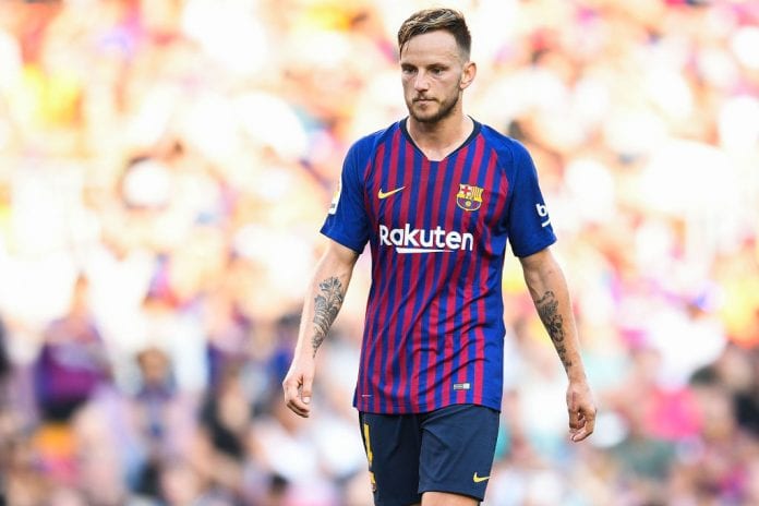 Rivaldo: Barcelona Harus Mengistirahatkan Rakitic