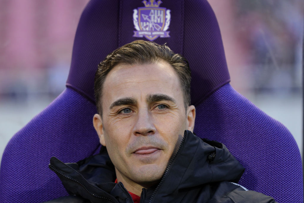 Cannavaro Bersiap Kembali ke Eropa