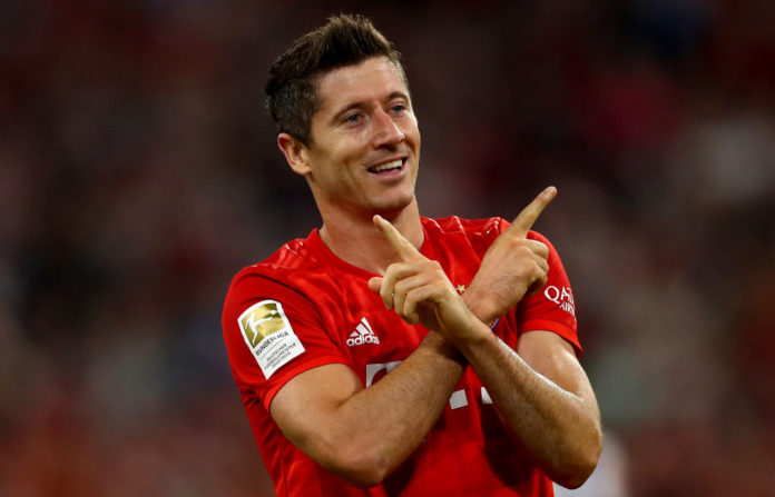 Lewandoski Tolak Jelaskan Makna Selebrasinya