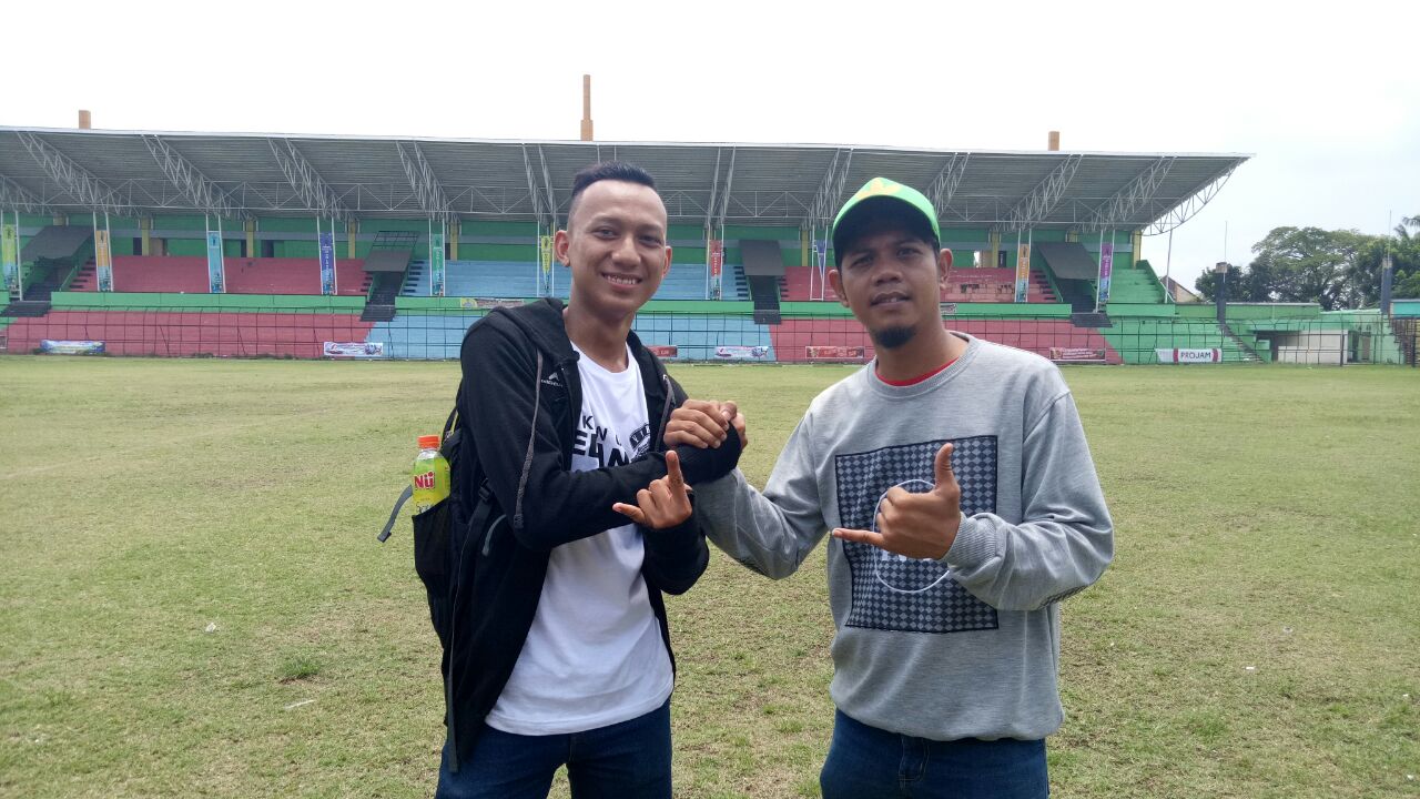 SMeCK Hooligan dan Viking Medan Janji Padati Stadion Teladan