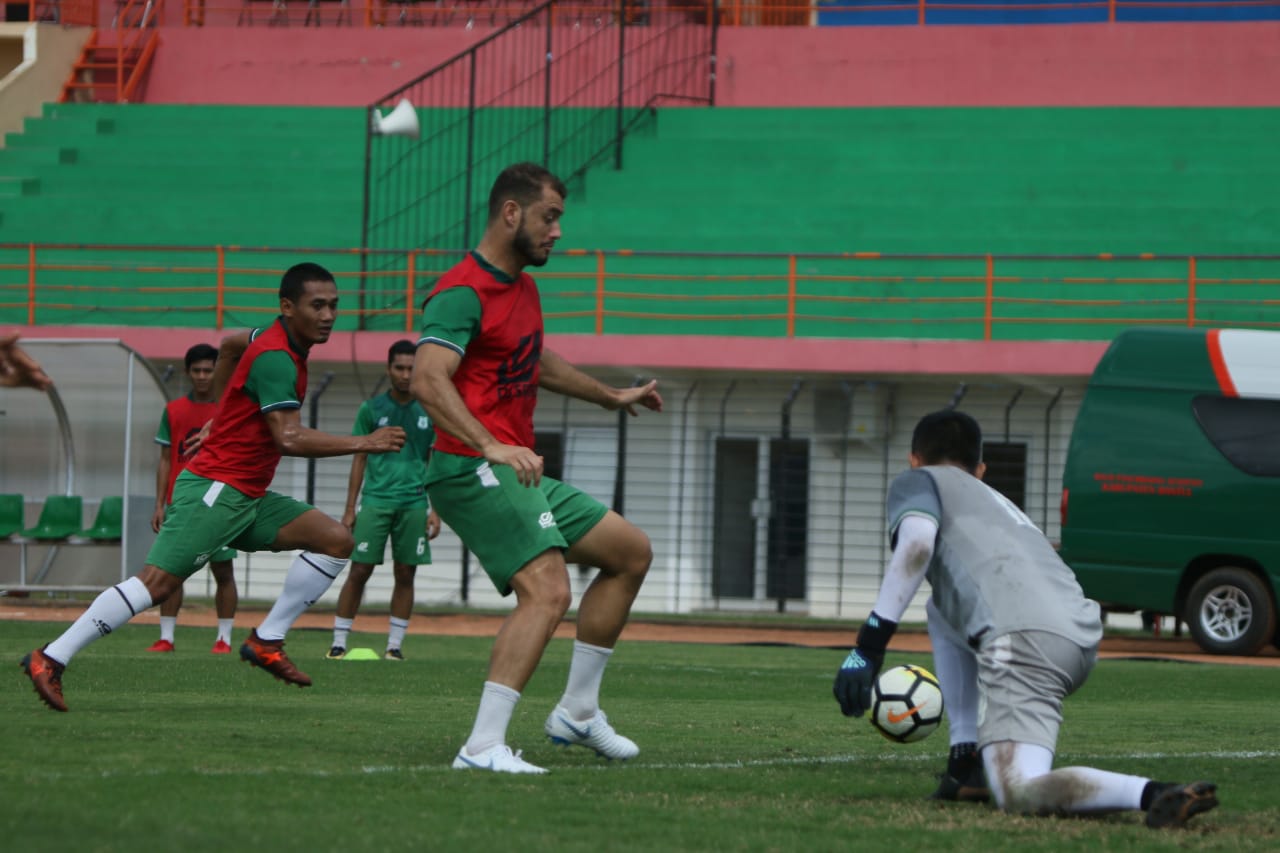 PSMS Tak Ciut Hadapi Duel Klasik Kontra Persija