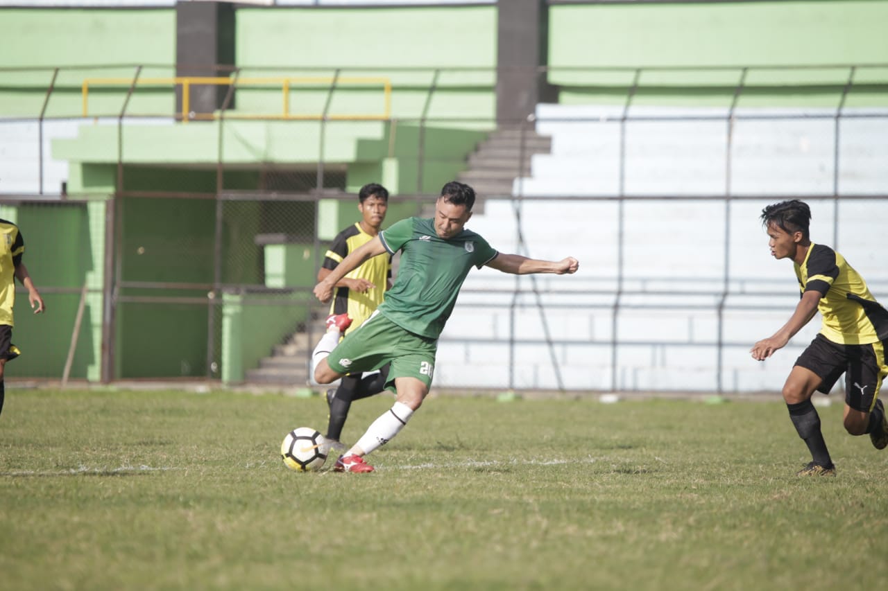 Peter Butler Kunci Starting Line Up Terbaik Jelang Duel Lawan PSIS