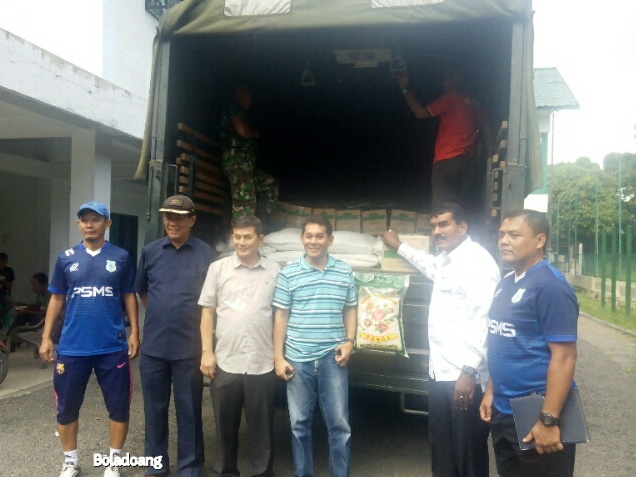 PSMS Salurkan Bantuan ke Korban Banjir Bandang Padangsidempuan