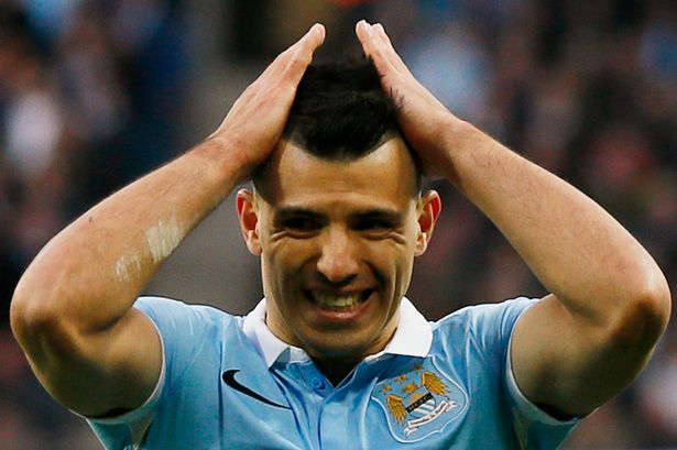 Sergio Aguero Terancam Absen Derby Manchester