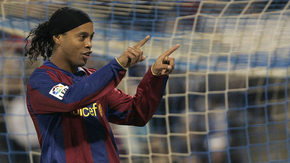 Ronaldinho Comeback ke Barca