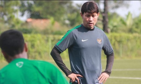 Eduard Tjong Kembali Pulangkan Lima Calon Pemain Timnas U-19