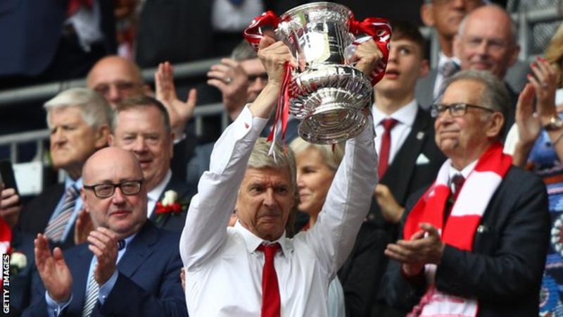 Horeee ... Arsene Wenger di Emirates Stadium S/d 2019