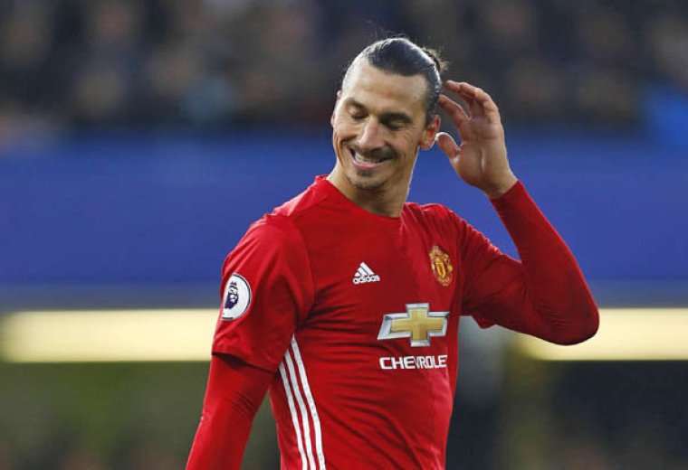 Olok Pemain City, Zlatan Pegang Otongnya