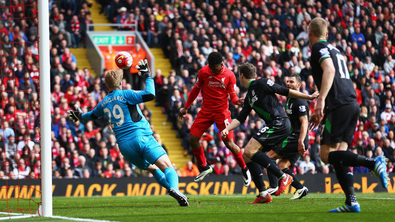 Hughes: Stoke Membuat Terlalu Banyak Kesalahan