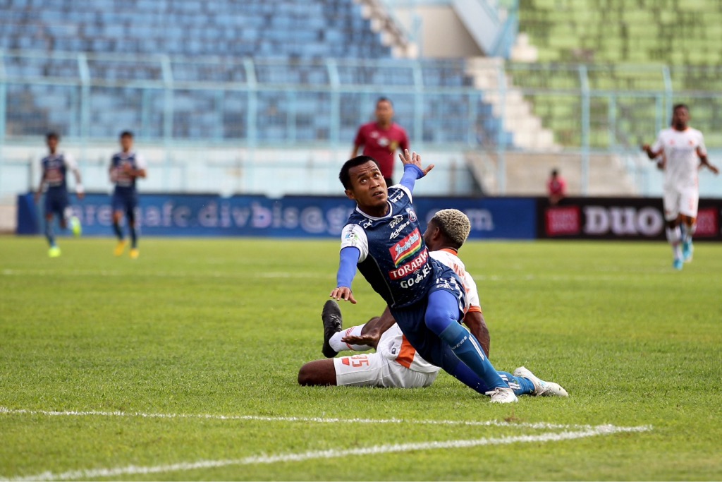 Arema FC Siapkan Formula Antisipasi Loris Arnaud