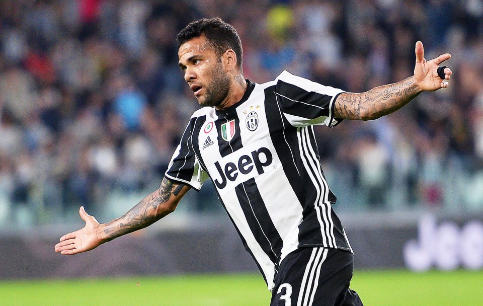 Alves Pede Juve Juara Liga Champions